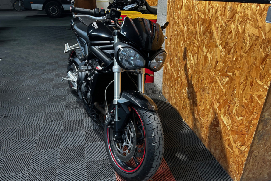 TRIUMPH 660 S STREET TRIPLE 2018, Saint-Étienne, Diagnostic Moto Casse