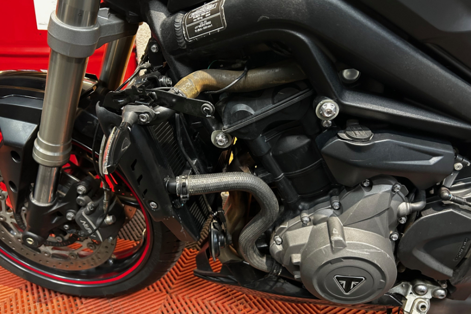 TRIUMPH 660 S STREET TRIPLE 2018, Saint-Étienne, Diagnostic Moto Casse