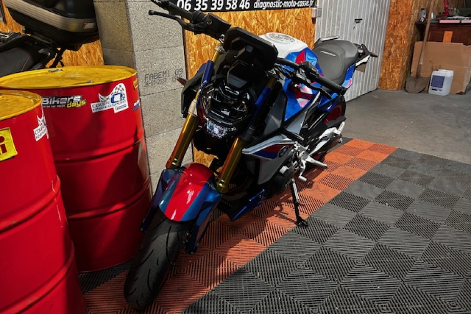 BMW F900R 2025, Saint-Étienne, Diagnostic Moto Casse