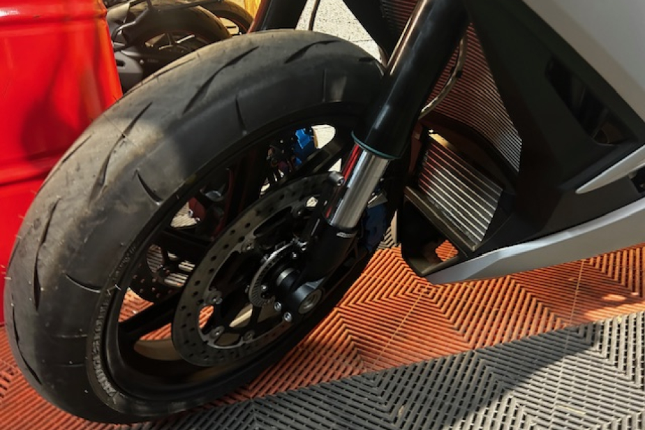 BMW M1000R 2025, Saint-Étienne, Diagnostic Moto Casse