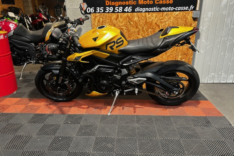 TRIUMPH 765 RS 2023, Saint-Étienne, Diagnostic Moto Casse
