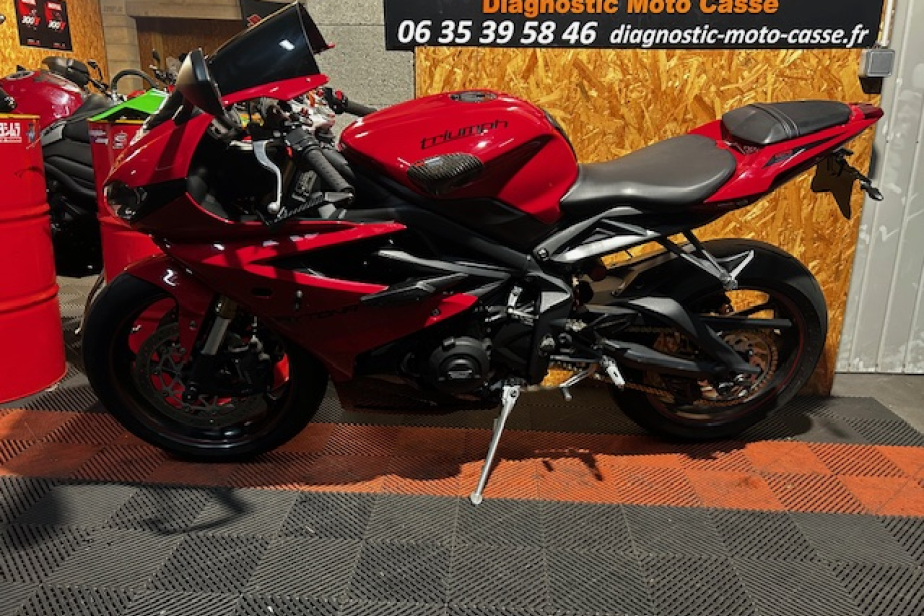 TRIUMPH 675 DAYTONA  2015, Saint-Étienne, Diagnostic Moto Casse