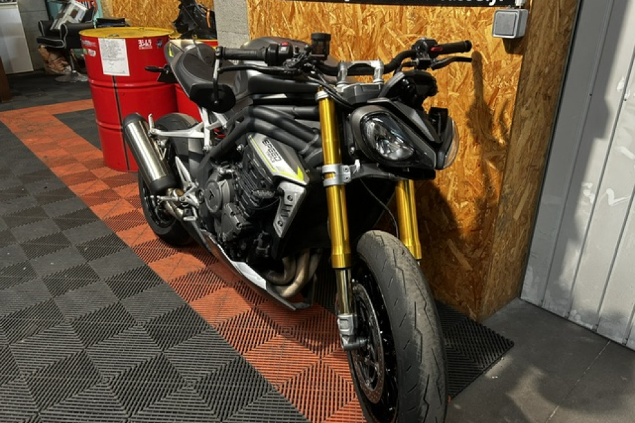 TRIUMPH SPEED TRIPLE 1200 RS 2021, Saint-Étienne, Diagnostic Moto Casse