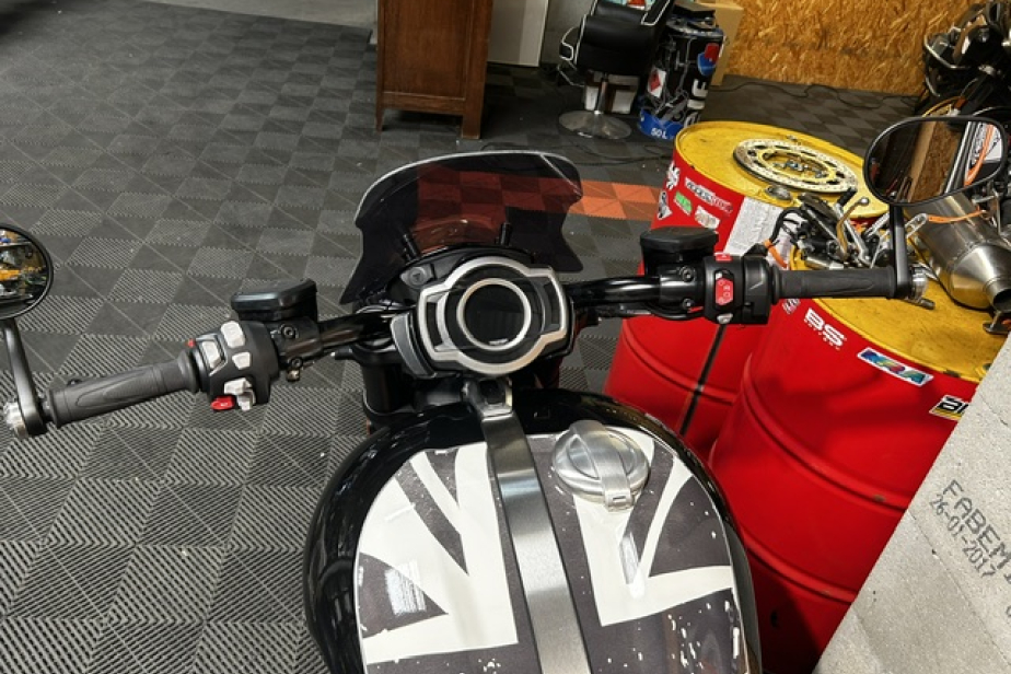 TRIUMPH ROCKET III STORM R 2024, Saint-Étienne, Diagnostic Moto Casse
