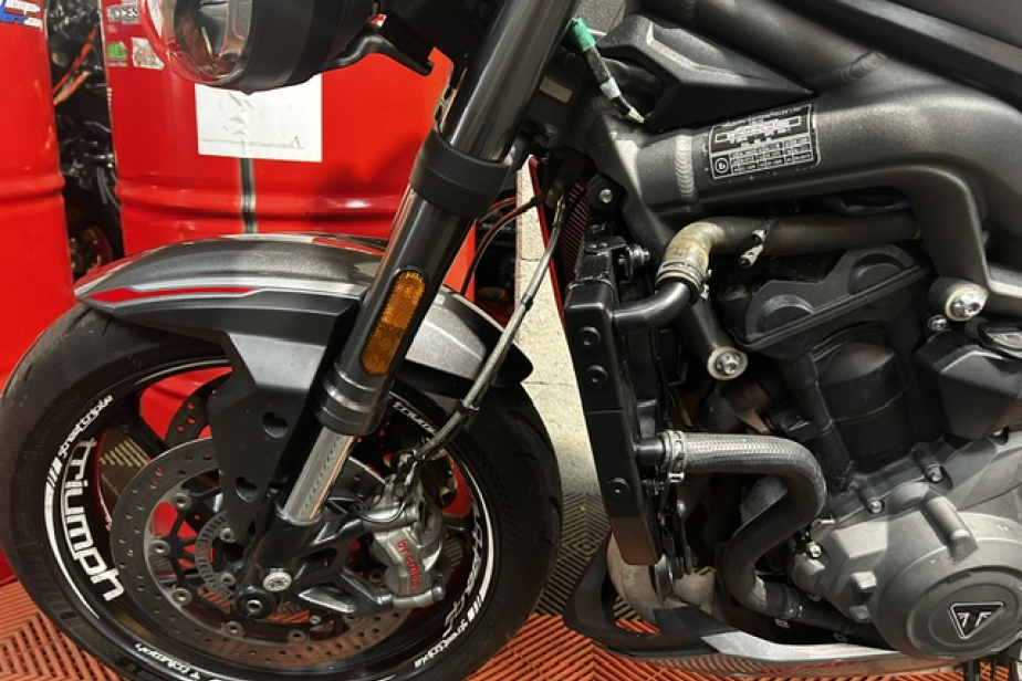TRIUMPH STREET TRIPLE 765 RS 2021, Saint-Étienne, Diagnostic Moto Casse