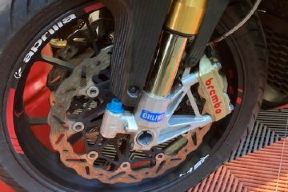 APRILIA 1000 RSV4 FACTORY 2011, Saint-Étienne, Diagnostic Moto Casse