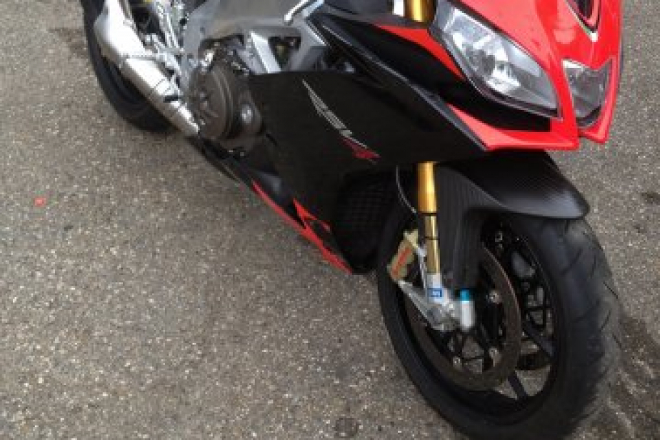 APRILIA RSV4 FACTORY 2011, Saint-Étienne, Diagnostic Moto Casse
