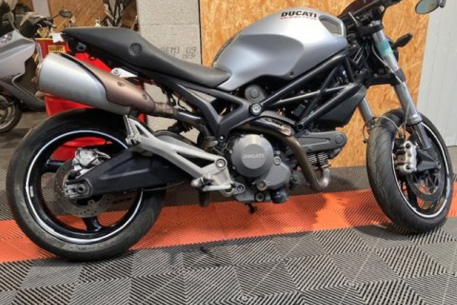 DUCATI 696 MONSTER, Saint-Étienne, Diagnostic Moto Casse