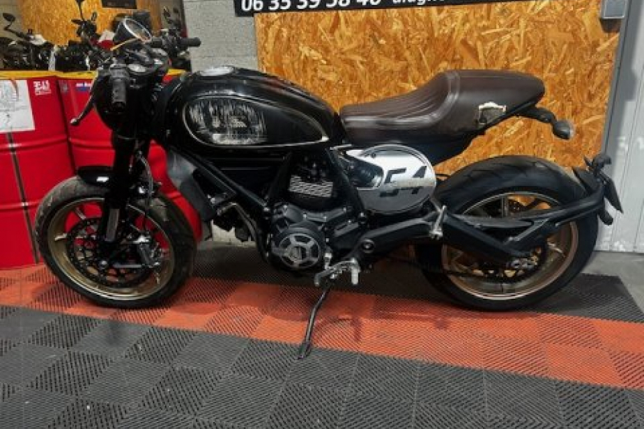 DUCATI 800 SCRAMBLER CAFE RACER 2017, Saint-Étienne, Diagnostic Moto Casse