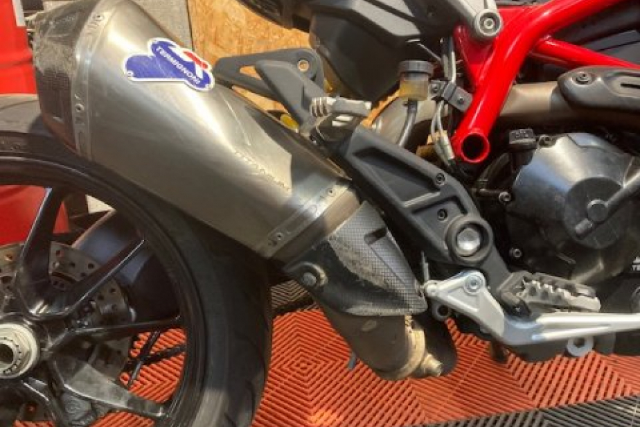 DUCATI 821 HYPERMOTARD 2014, Saint-Étienne, Diagnostic Moto Casse