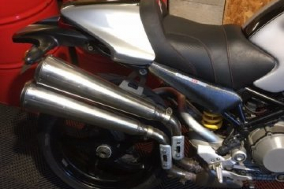 DUCATI MONSTER 1000 S2R, Saint-Étienne, Diagnostic Moto Casse