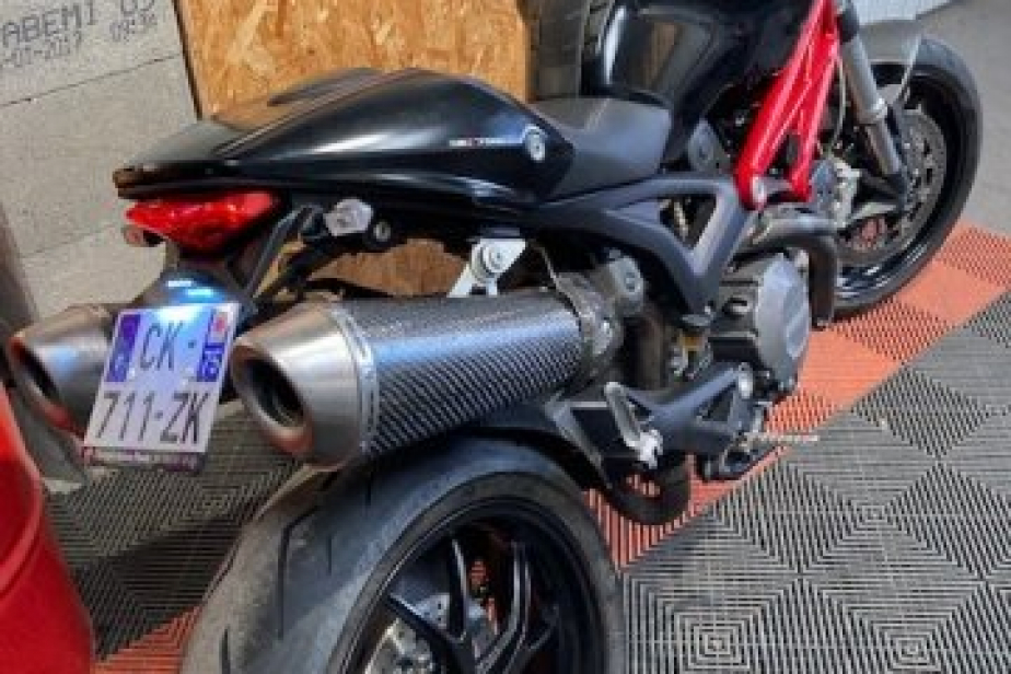 DUCATI MONSTER 796 2012, Saint-Étienne, Diagnostic Moto Casse