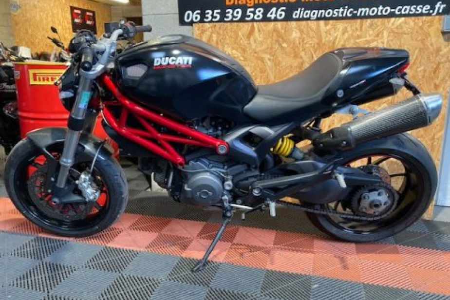 DUCATI MONSTER 796 2012, Saint-Étienne, Diagnostic Moto Casse