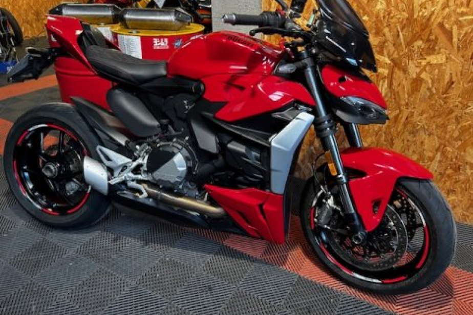 DUCATI STREETFIGHTER V2 2022, Saint-Étienne, Diagnostic Moto Casse