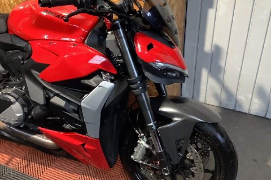 DUCATI STREETFIGHTER V2 2022, Saint-Étienne, Diagnostic Moto Casse