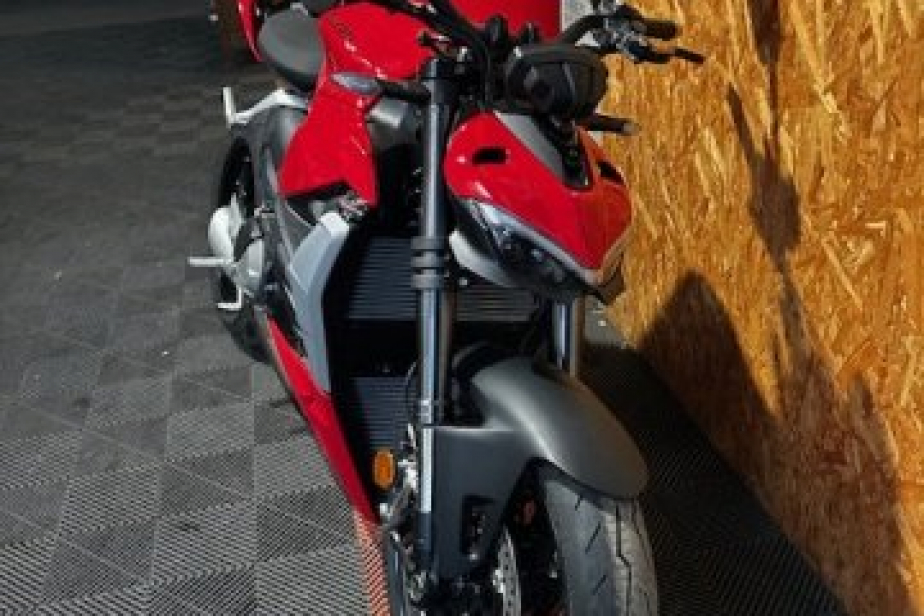 DUCATI STREETFIGHTER V2 2024, Saint-Étienne, Diagnostic Moto Casse