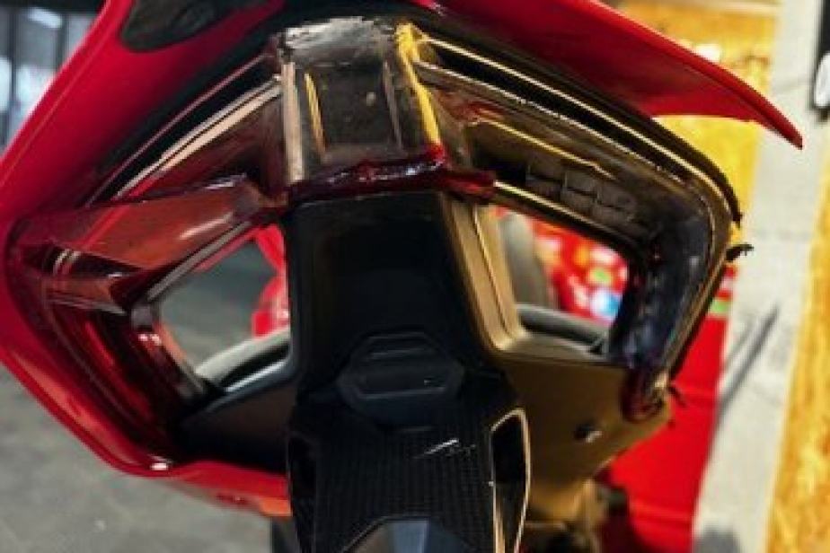 DUCATI STREETFIGHTER V4S 2021, Saint-Étienne, Diagnostic Moto Casse