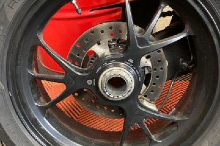 DUCATI STREETFIGHTER V4S 2022, Saint-Étienne, Diagnostic Moto Casse