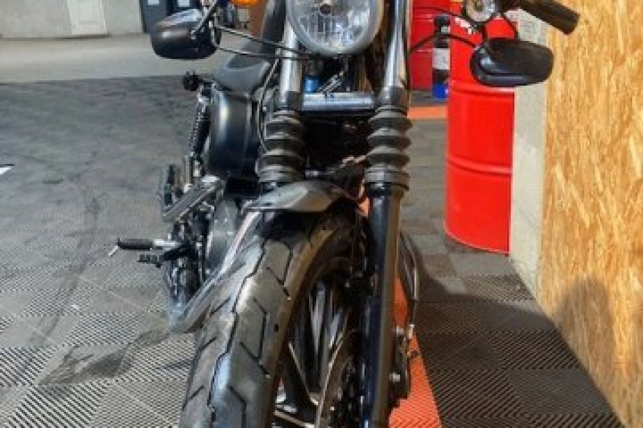 HARLEY DAVIDSON 883 IRON SPORTSTER 2014, Saint-Étienne, Diagnostic Moto Casse