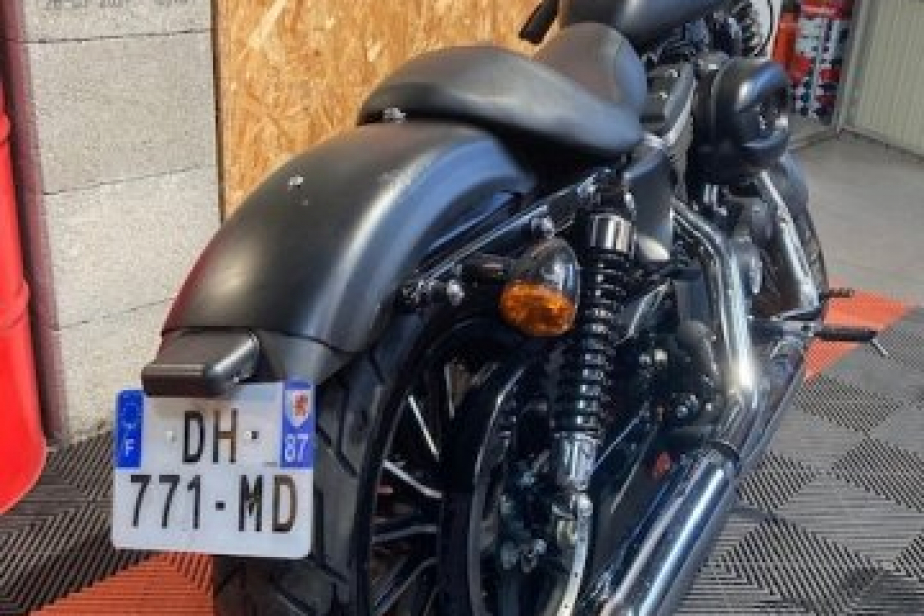 HARLEY DAVIDSON 883 IRON SPORTSTER 2014, Saint-Étienne, Diagnostic Moto Casse