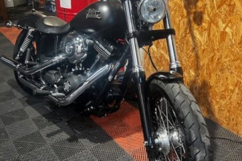 HARLEY FXD STREET BOB 2013, Saint-Étienne, Diagnostic Moto Casse