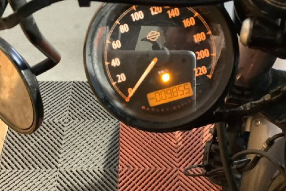 HARLEY SPORSTER 883 IRON 2016, Saint-Étienne, Diagnostic Moto Casse