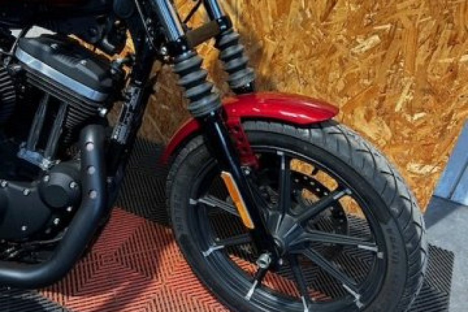 HARLEY SPORSTER 883 IRON 2019, Saint-Étienne, Diagnostic Moto Casse