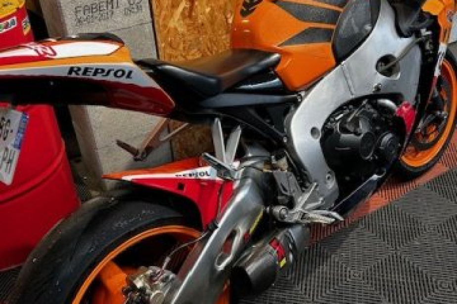 HONDA 1000 CBR REPSOL 2011, Saint-Étienne, Diagnostic Moto Casse