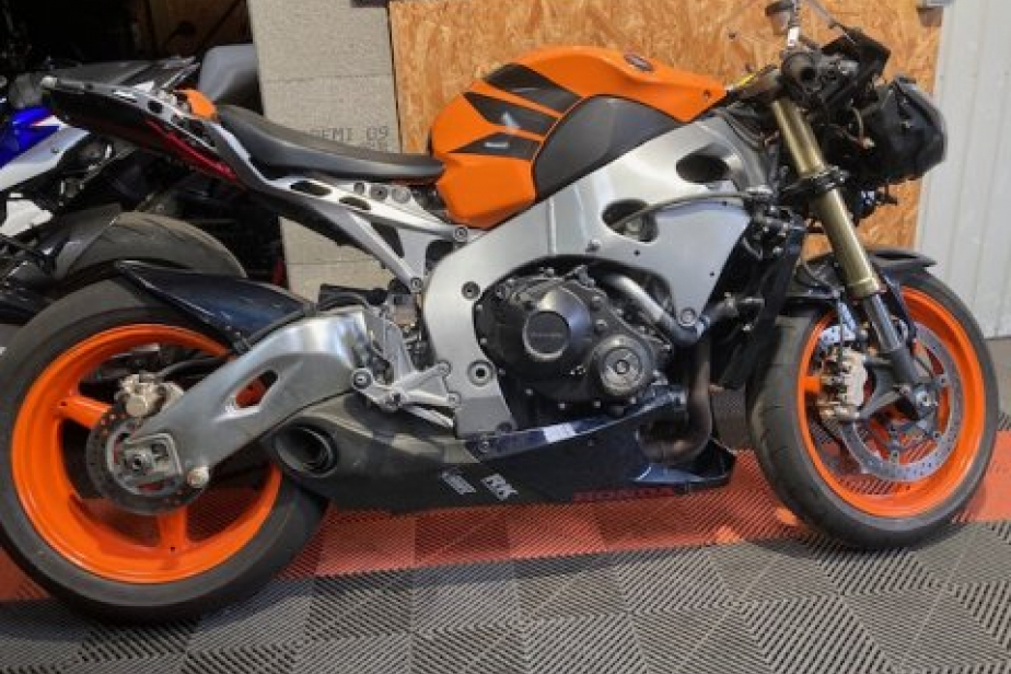HONDA 1000 CBR RR REPSOL, Saint-Étienne, Diagnostic Moto Casse