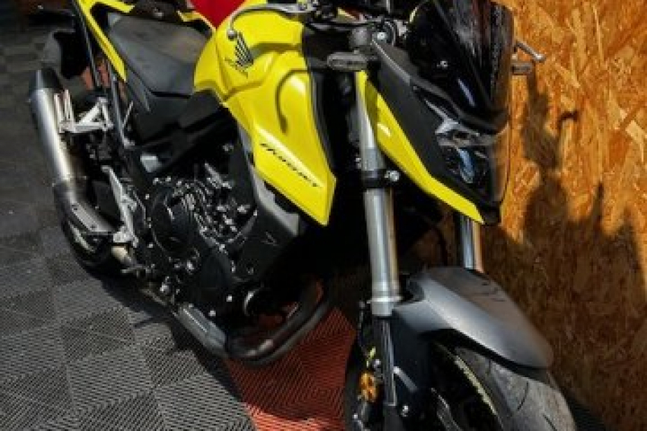HONDA CB 750 HORNET 2023, Saint-Étienne, Diagnostic Moto Casse