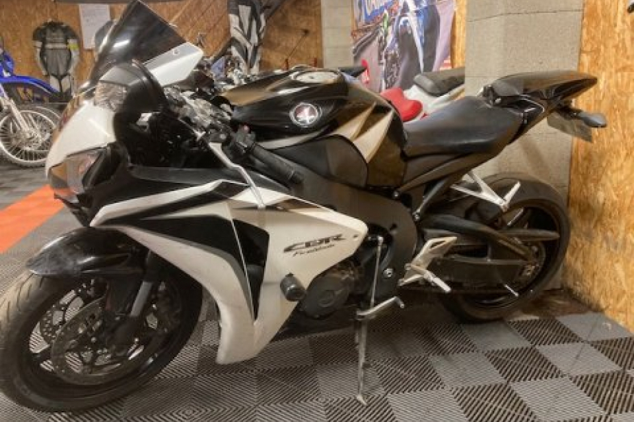 HONDA CBR 1000 RR 2010, Saint-Étienne, Diagnostic Moto Casse