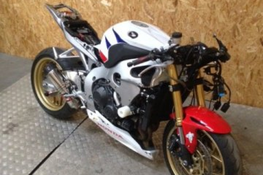 Honda cbr1000rr 2014, Saint-Étienne, Diagnostic Moto Casse