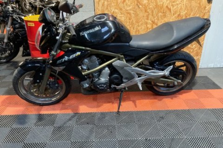 Kawasaki ER6N 2006 A2, Saint-Étienne, Diagnostic Moto Casse