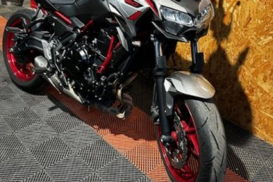 KAWASAKI Z650 2023, Saint-Étienne, Diagnostic Moto Casse
