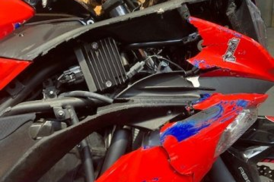 KAWASAKI Z650 NINJA ABS, Saint-Étienne, Diagnostic Moto Casse