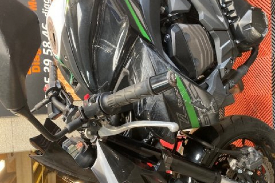 KAWASAKI Z800 E 2017, Saint-Étienne, Diagnostic Moto Casse