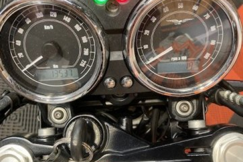 Moto Guzzi V7 racer 2010, Saint-Étienne, Diagnostic Moto Casse