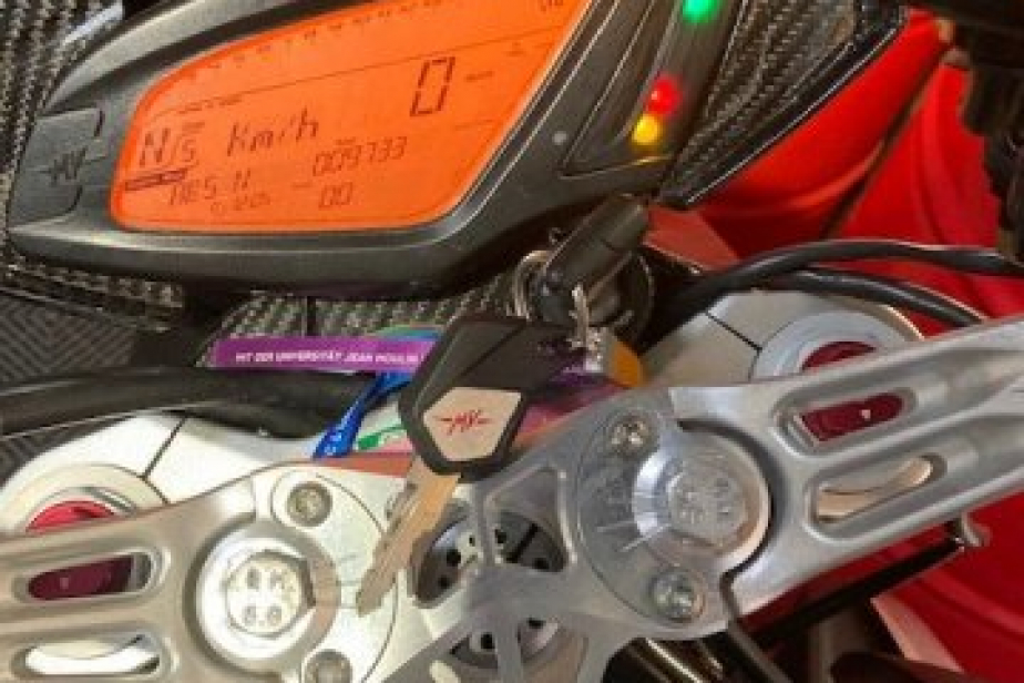 MV AGUSTA 800 DRAGSTER RR 2015, Saint-Étienne, Diagnostic Moto Casse
