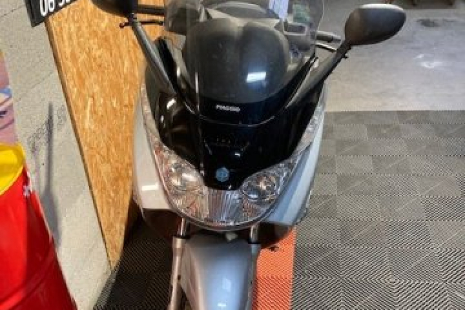 SCOOTER PIAGGIO 125 X8 2004, Saint-Étienne, Diagnostic Moto Casse