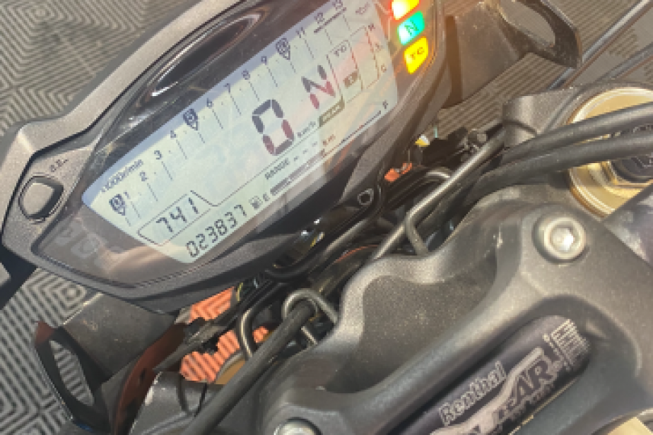 SUZUKI 1000 GSX-S, Saint-Étienne, Diagnostic Moto Casse