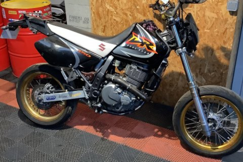 SUZUKI 650 DR 1999, Saint-Étienne, Diagnostic Moto Casse