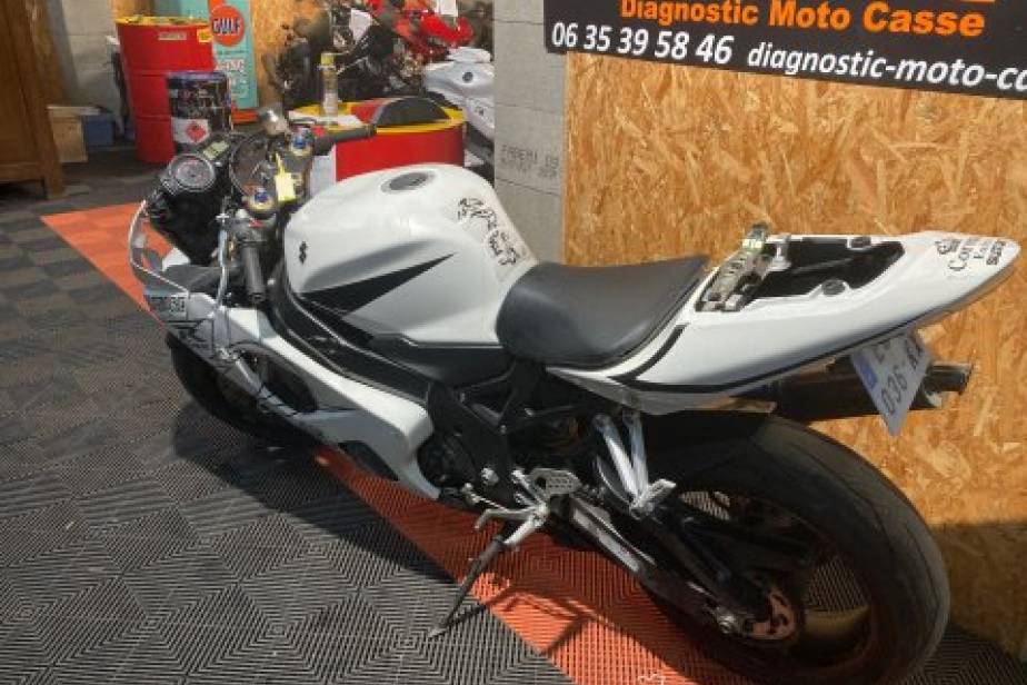SUZUKI 750 GSXR, Saint-Étienne, Diagnostic Moto Casse
