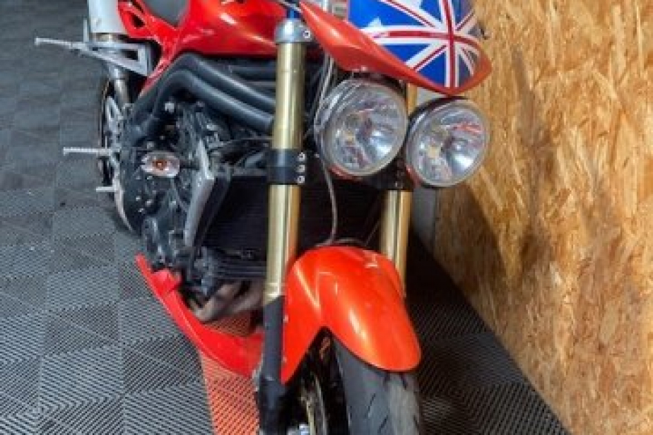 Triumph 1050 speed 2006, Saint-Étienne, Diagnostic Moto Casse