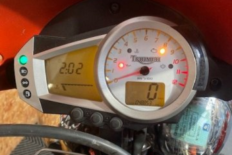 Triumph 1050 speed 2006, Saint-Étienne, Diagnostic Moto Casse