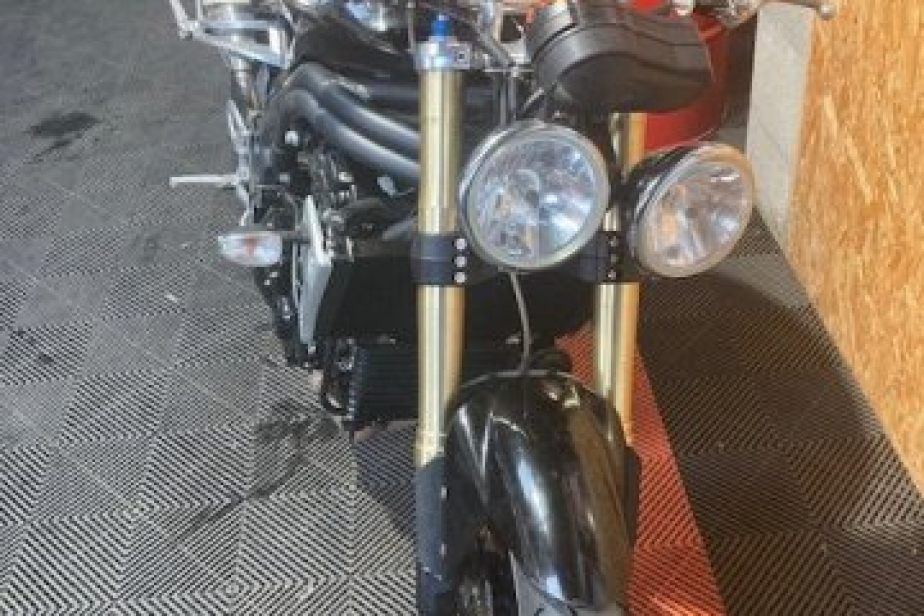 TRIUMPH 1050 SPEED TRIPLE 2005, Saint-Étienne, Diagnostic Moto Casse