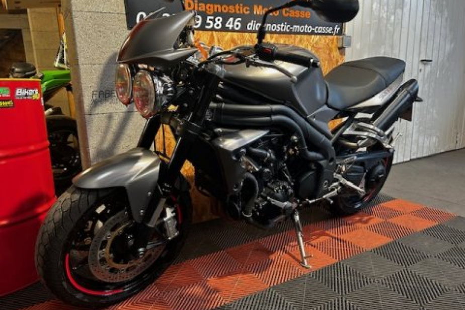 TRIUMPH 1050 SPEED TRIPLE 2008, Saint-Étienne, Diagnostic Moto Casse