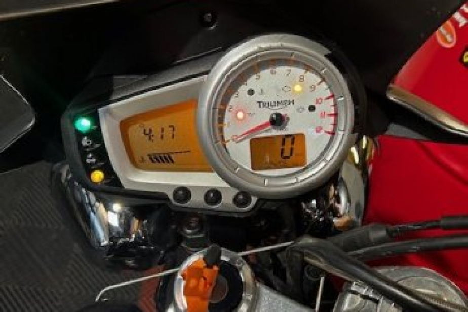 TRIUMPH 1050 SPEED TRIPLE 2008, Saint-Étienne, Diagnostic Moto Casse