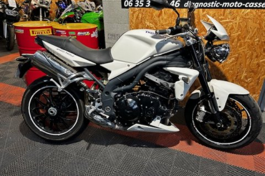 TRIUMPH 1050 SPEED TRIPLE 2008, Saint-Étienne, Diagnostic Moto Casse