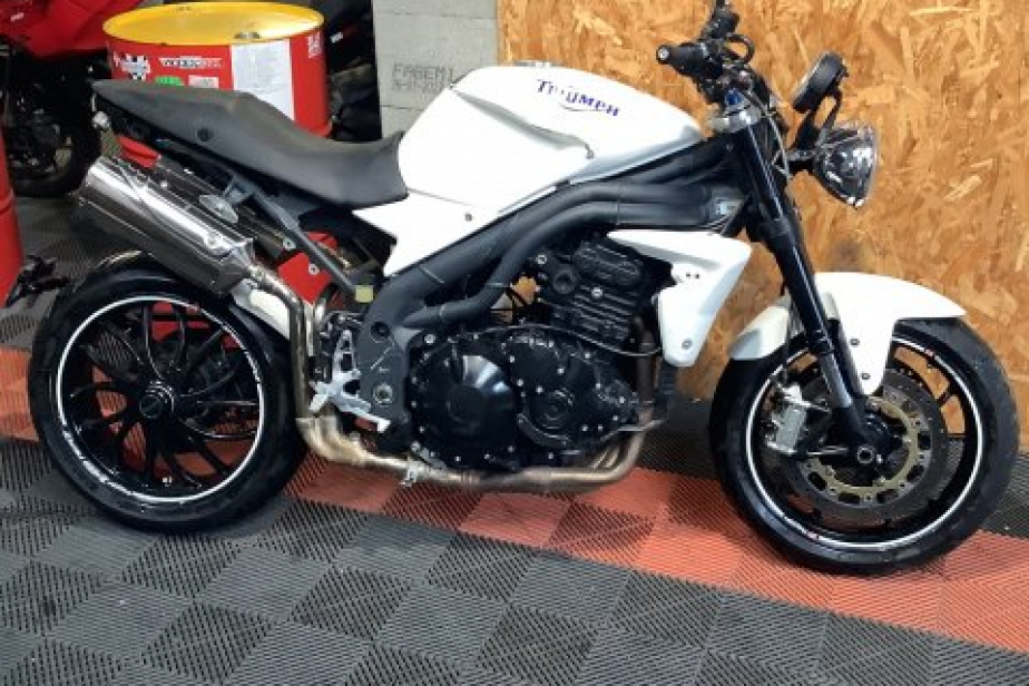TRIUMPH 1050 SPEED TRIPLE 2008, Saint-Étienne, Diagnostic Moto Casse