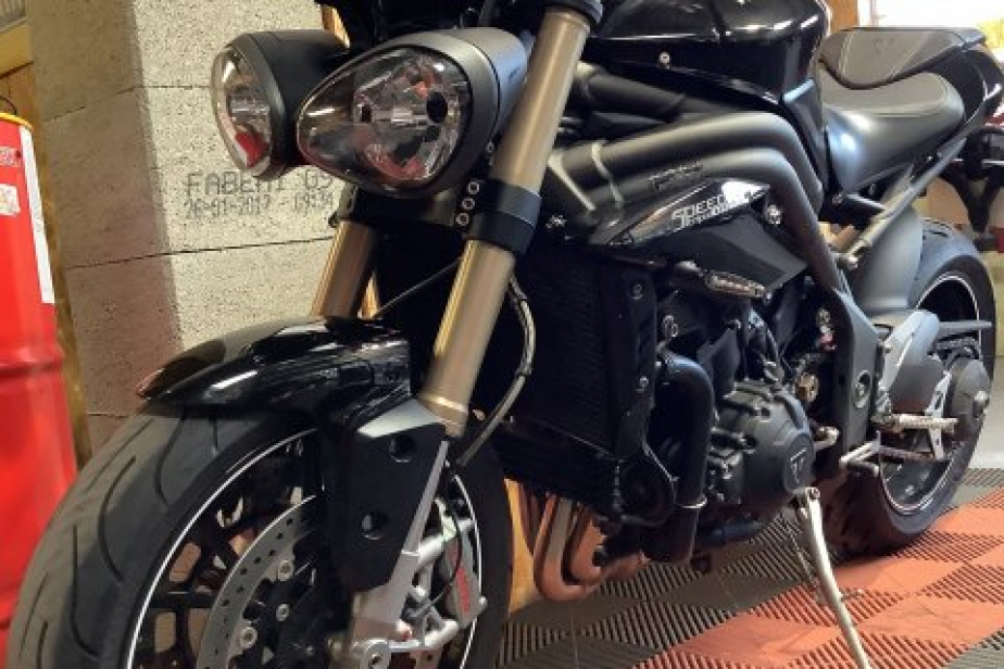 TRIUMPH 1050 SPEED TRIPLE S 2018, Saint-Étienne, Diagnostic Moto Casse